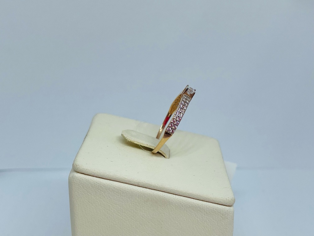 КОЛЬЦО С КАМНЯМИ (Au 585)