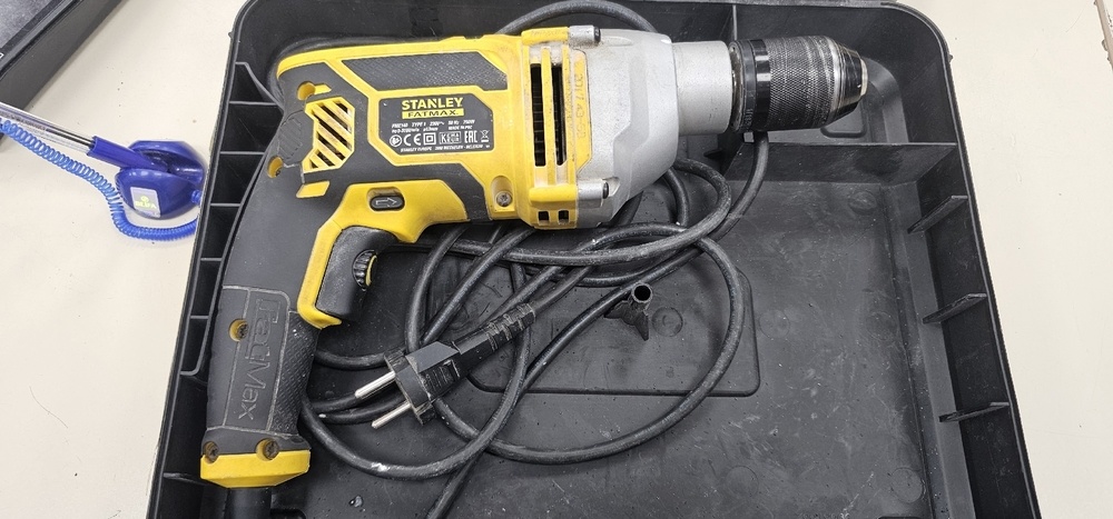 Дрель-ударная Stanley Fatmax FME140K