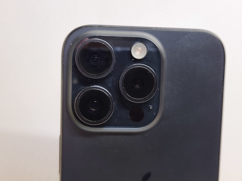 Смартфон Apple Iphone 15 Pro 256Gb