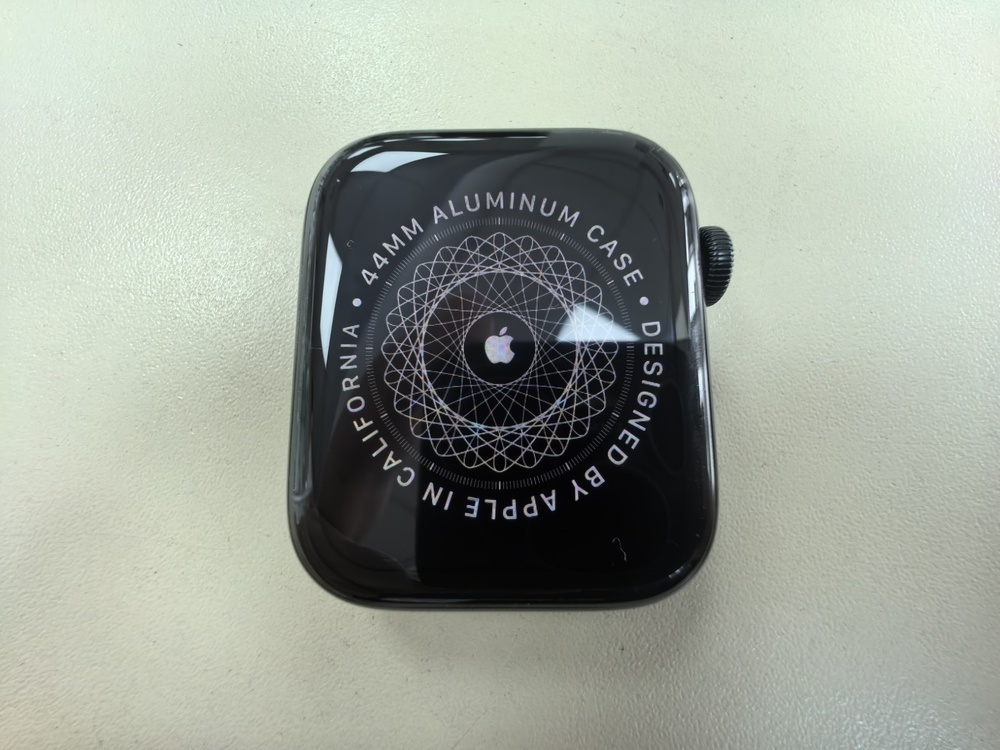 Смарт-часы Apple Watch SE 2022 44mm