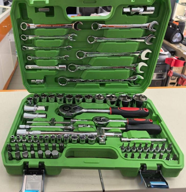 Набор инструментов Prioritet TS-82