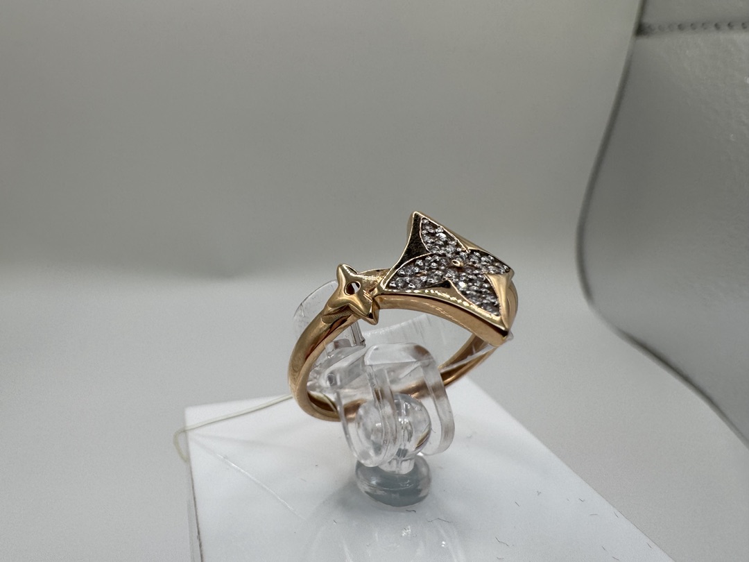 КОЛЬЦО С КАМНЯМИ (Au 585)