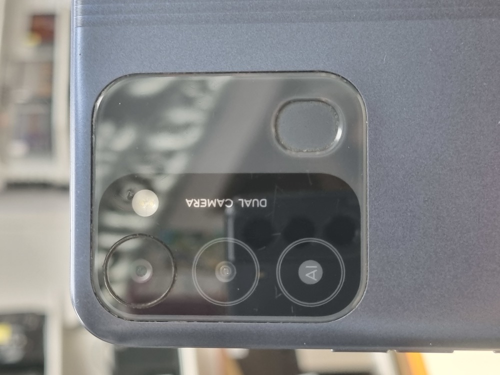 Смартфон Tecno Spark 8C 4/64