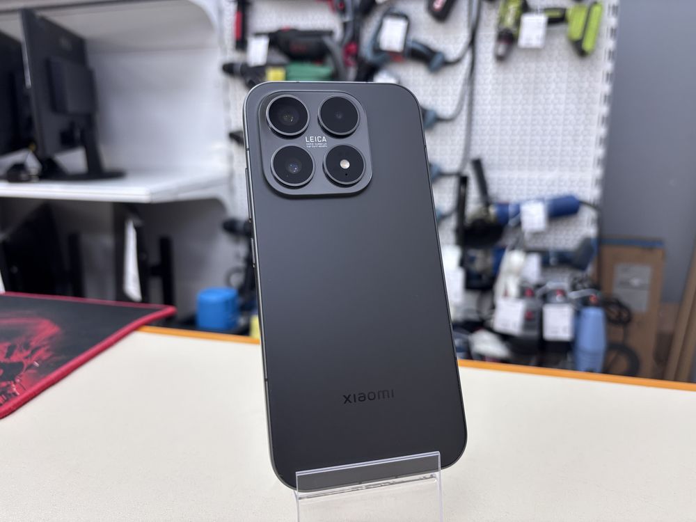 Смартфон Xiaomi 17 12/256Gb