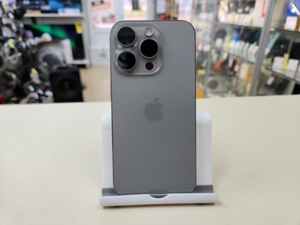 Смартфон Apple Iphone 15 Pro 128Gb