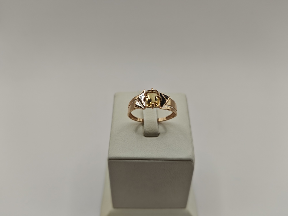 КОЛКМ585 КОЛЬЦО С КАМНЕМ (Au 585)