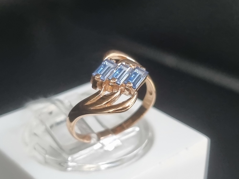 КОЛКМИ585 КОЛЬЦО С КАМНЯМИ (Au 585)