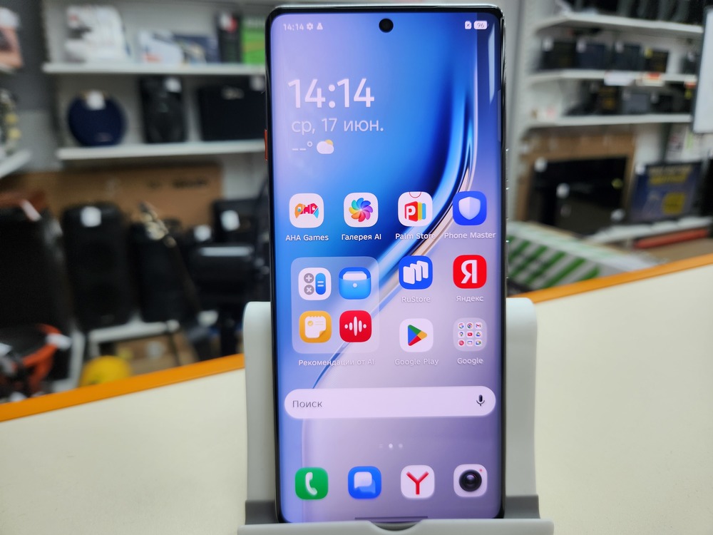 Смартфон Tecno SPARK 40 PRO 12/256
