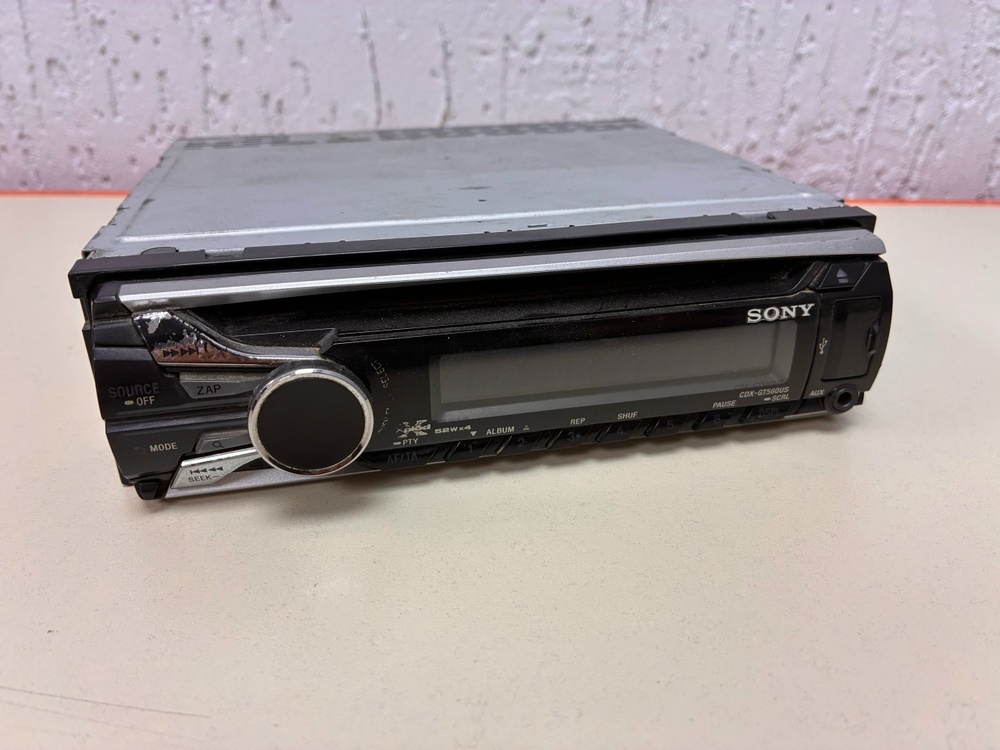 Автомагнитола SONY CDX-GT560US