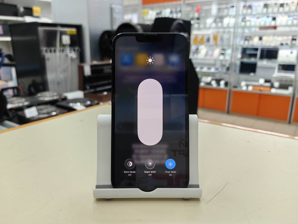 Смартфон Apple iPhone 13 128Gb