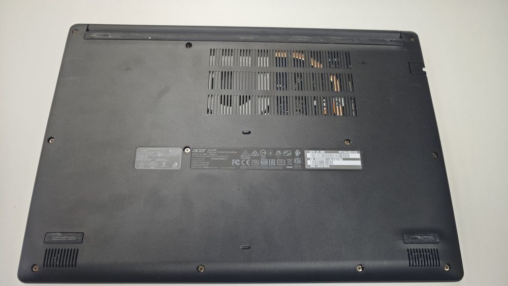 Ноутбук Acer Extensa 15 EX215-22; Ryzen 3 3250U, AMD Graphics, 8 Гб, 1 Tb, Нет