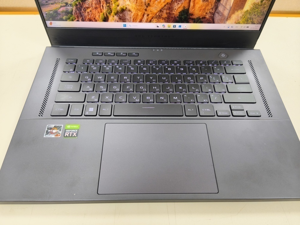 Ноутбук ASUS GA503R; Ryzen 7 6800H, GeForce RTX 3060, 16 Гб, 1 Tb, Нет