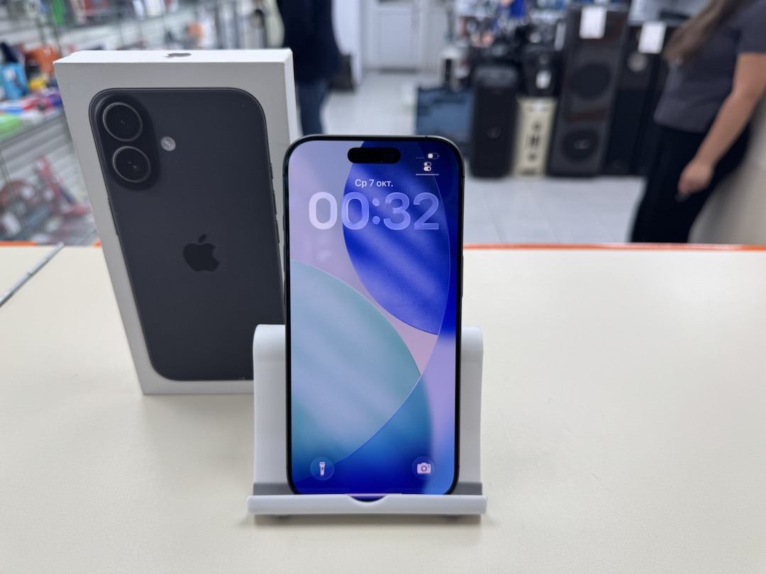 Смартфон Apple Iphone 17 256Gb