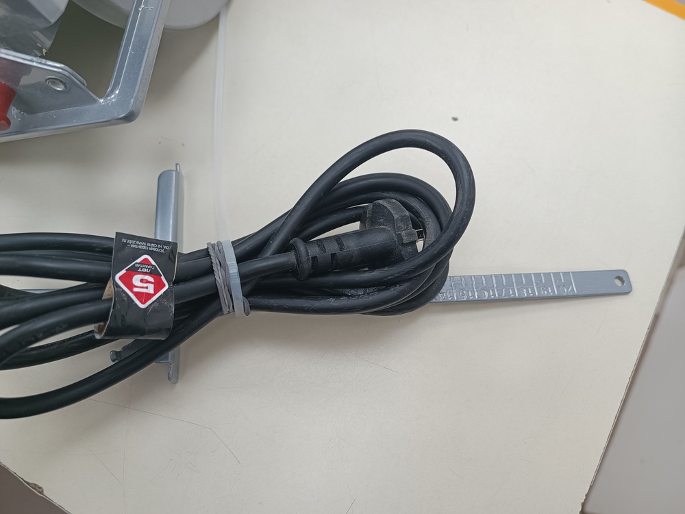 Дисковая пила Зубр ЗПД-1600