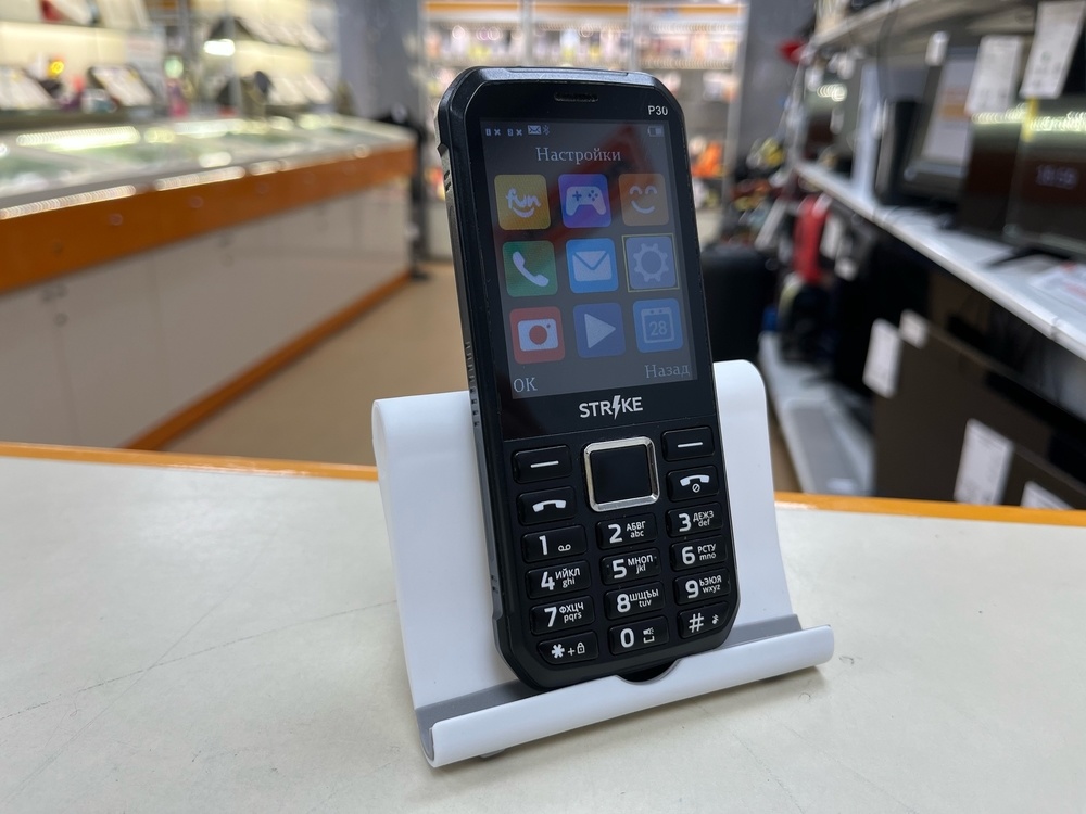 Смартфон Strike P30