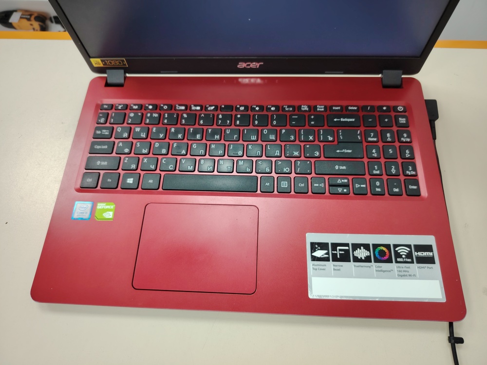 Ноутбук Acer; Core i5-8265U, GeForce MX150 (10 W), 6 Гб, Нет, 1 Tb