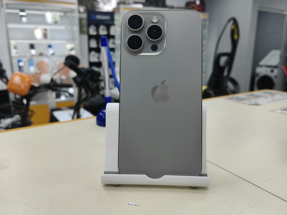 Смартфон Apple iPhone 15 Pro Max 256Gb