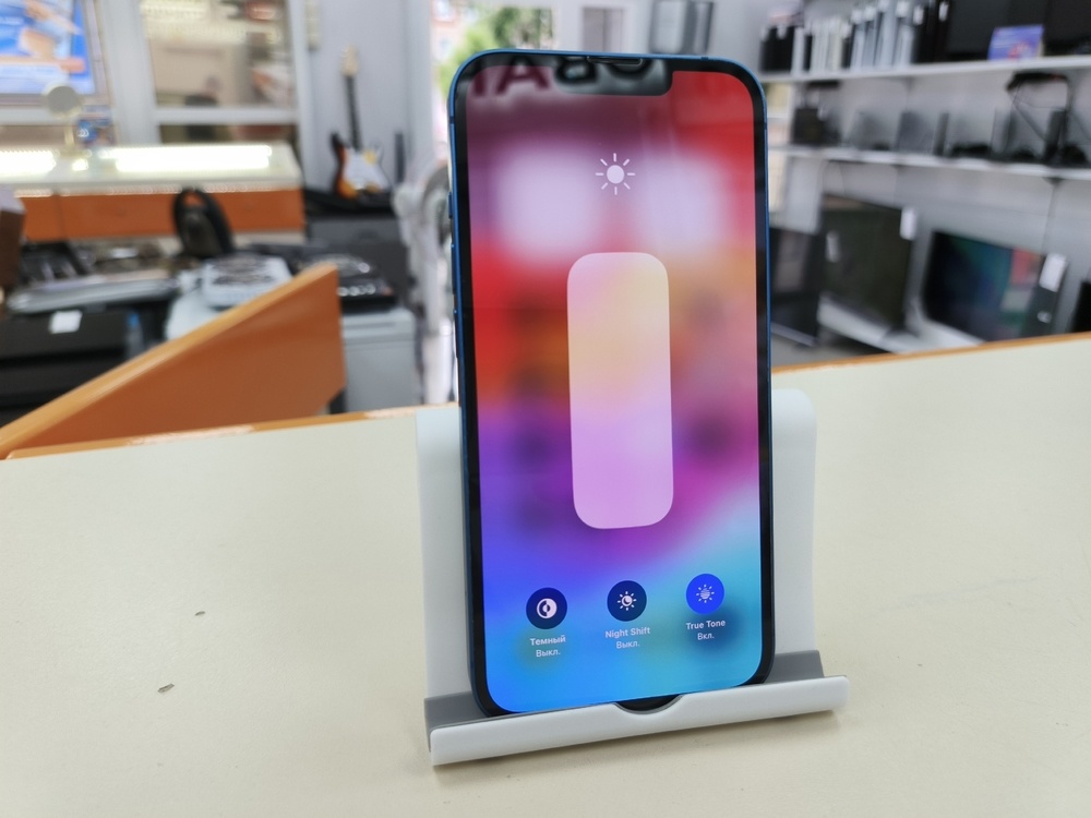 Смартфон Apple iPhone 13 128Gb
