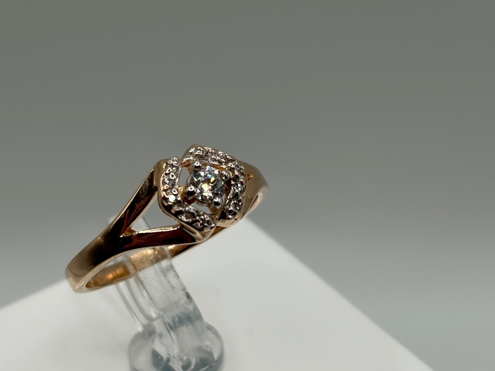 КОЛКМИ585 КОЛЬЦО С КАМНЯМИ (Au 585)