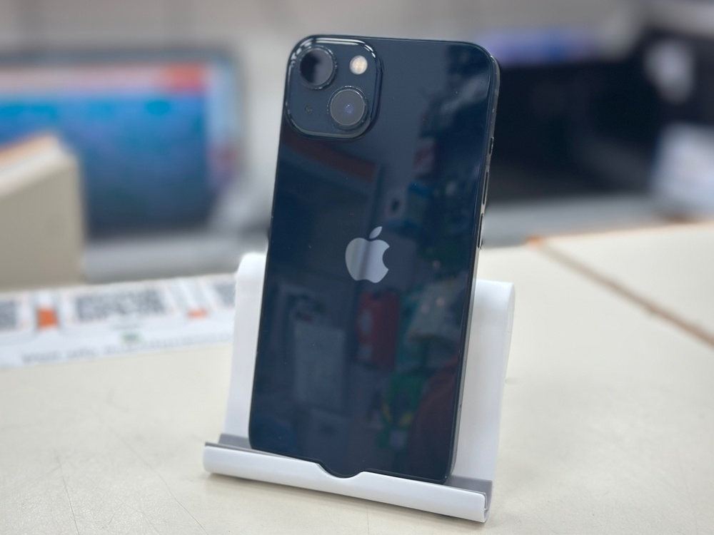 Смартфон Apple iPhone 13 128Gb