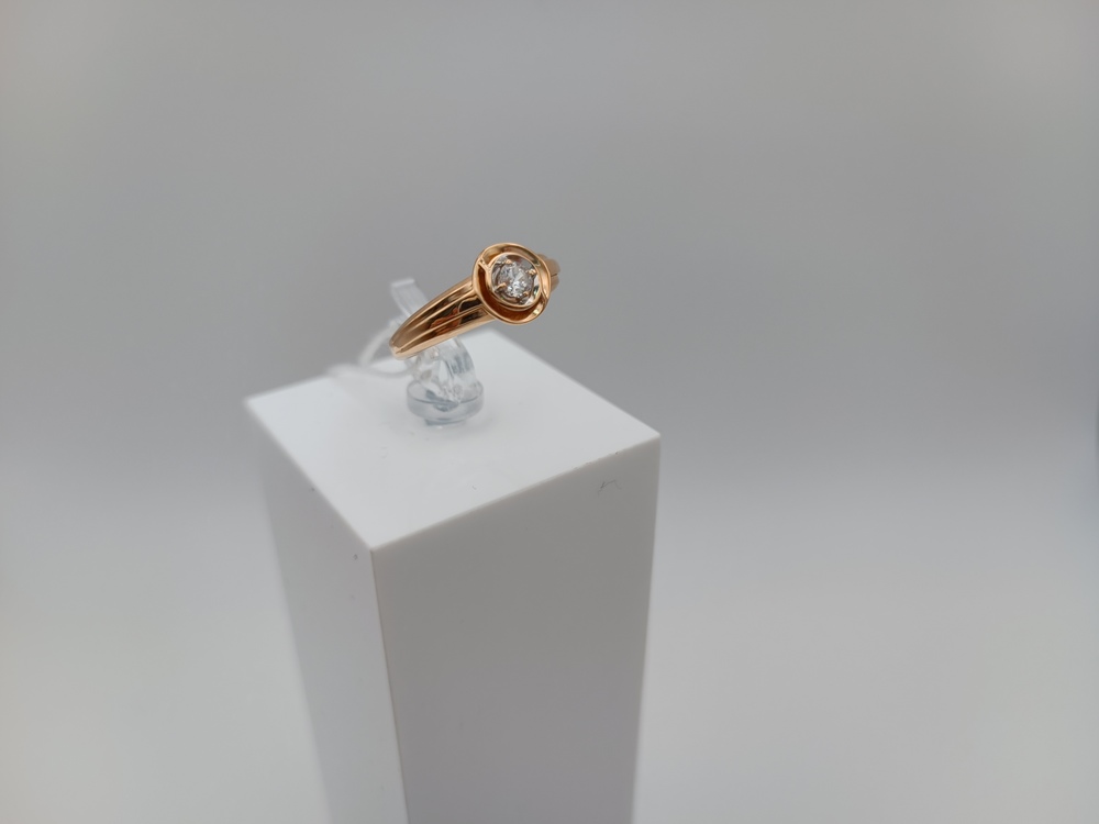 КОЛКМ585 КОЛЬЦО С КАМНЕМ (Au 585)