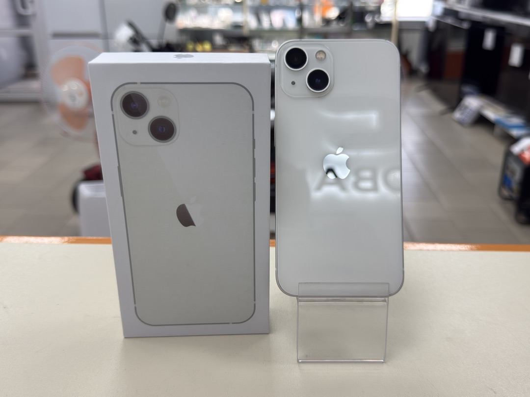 Смартфон Apple iPhone 13 128Gb