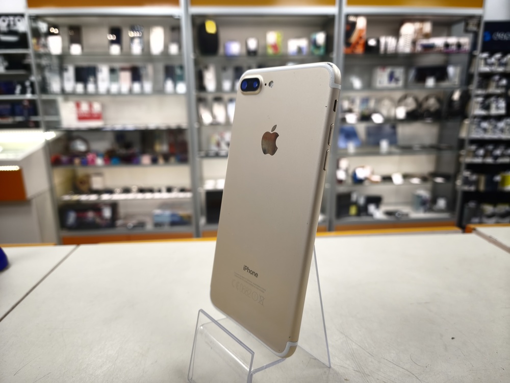 Смартфон Apple iPhone 7 Plus 32Gb