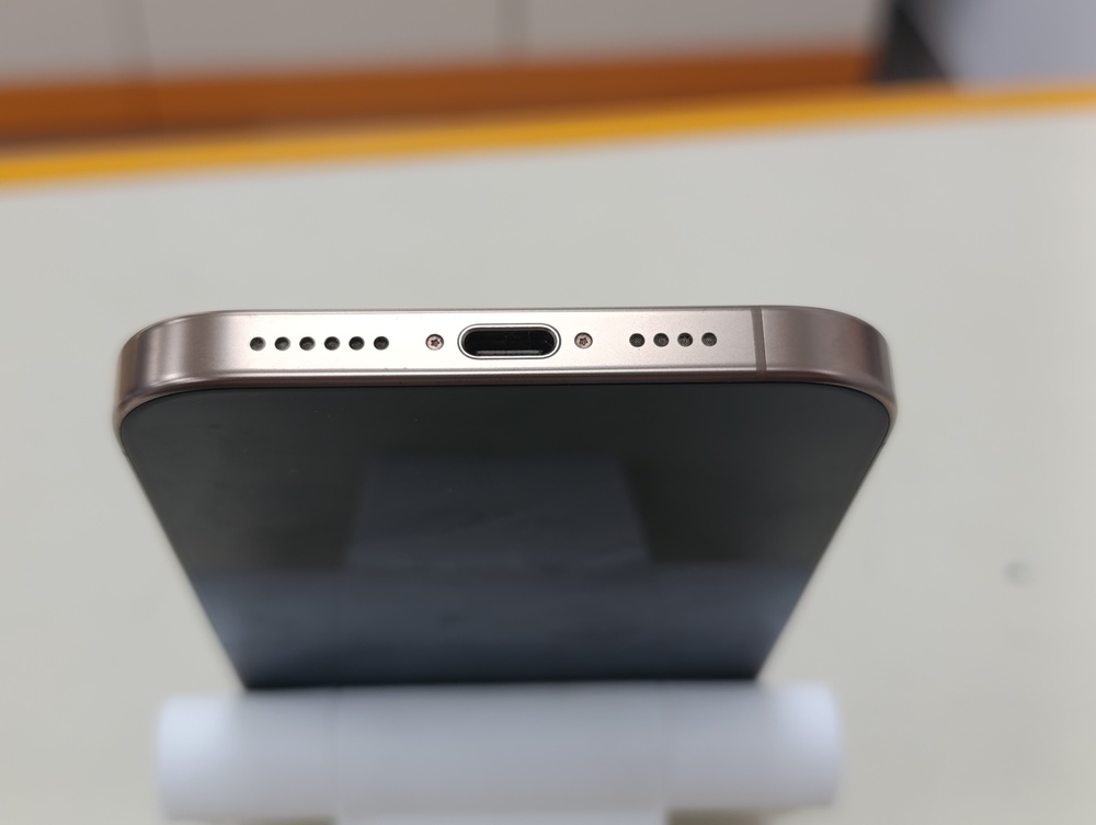 Смартфон Apple Iphone 16 Pro Max 256Gb
