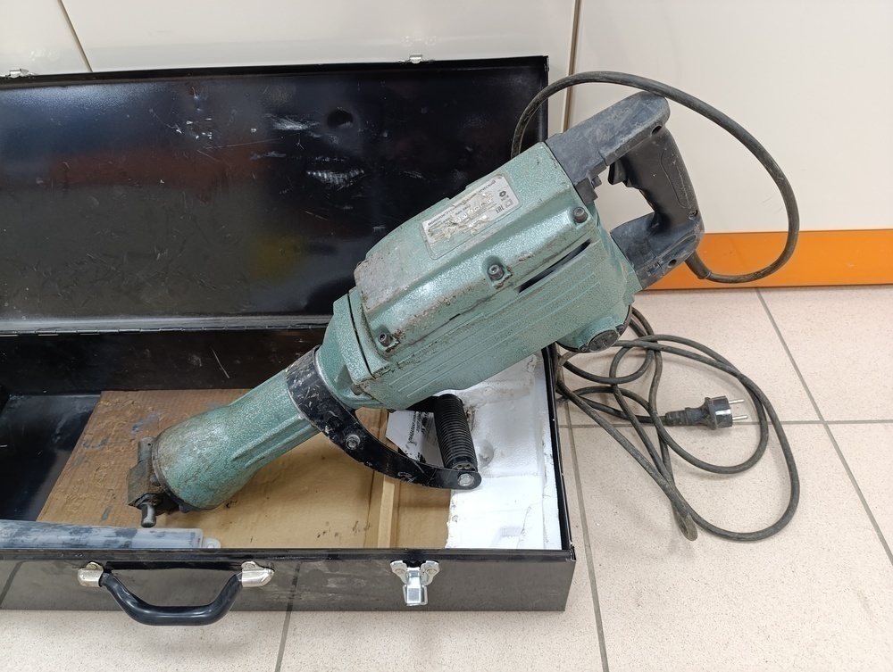 Отбойный молоток Энкор МОЭ-1650