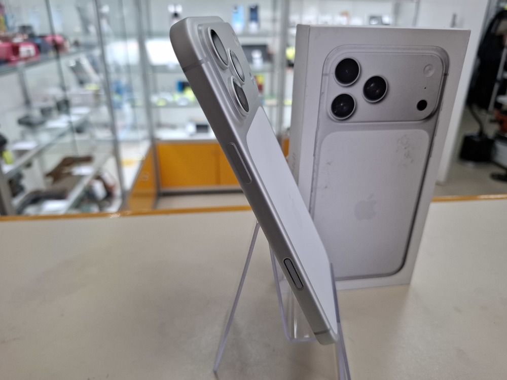 Смартфон Apple Iphone 17 Pro Max 256Gb eSim