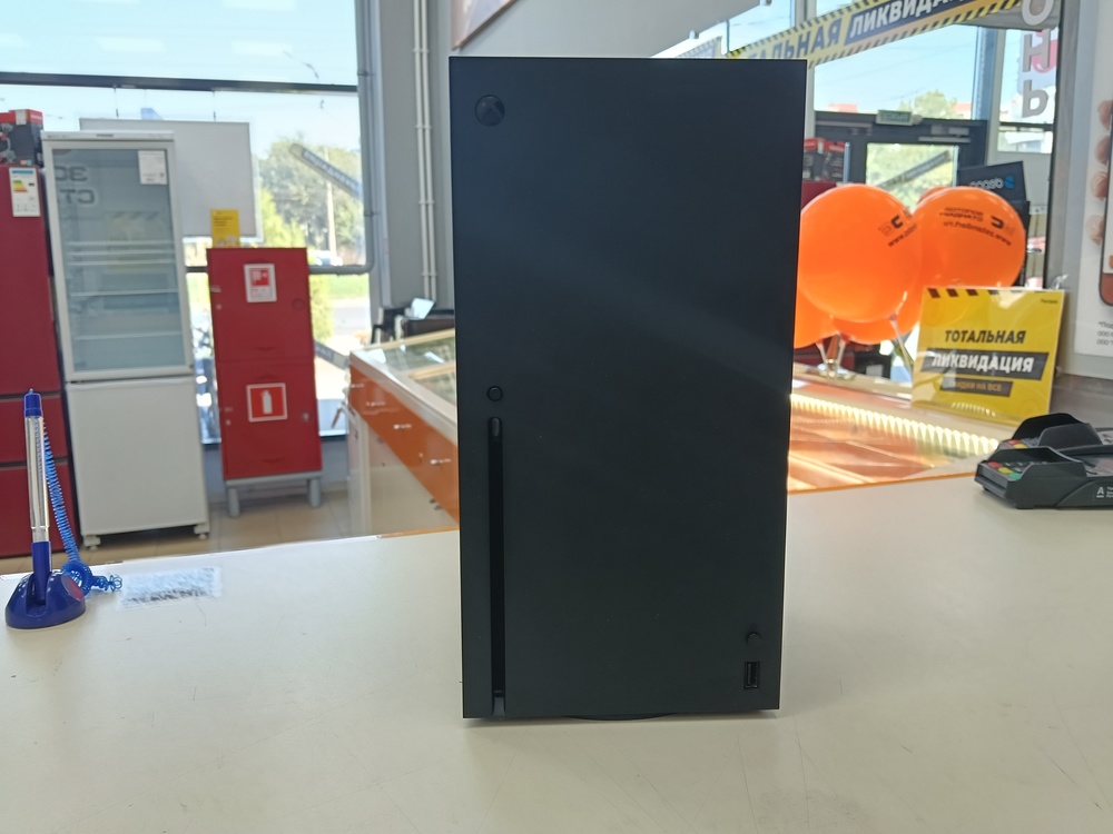 Игровая приставка Xbox Series X 1Tb