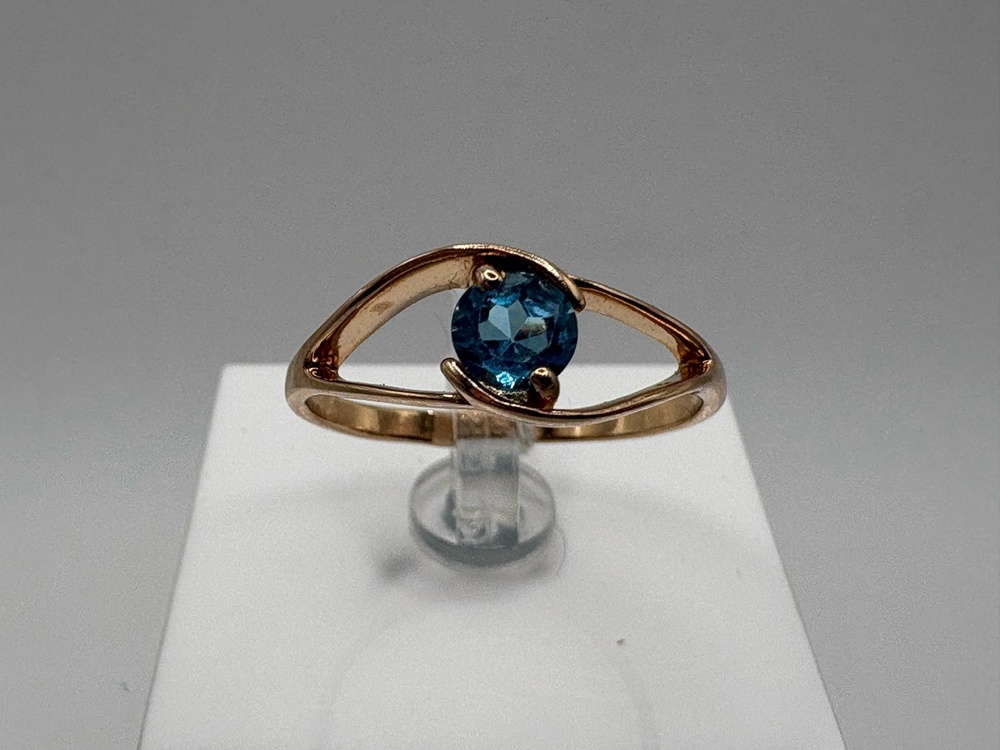 КОЛКМ585 КОЛЬЦО С КАМНЕМ (Au 585)