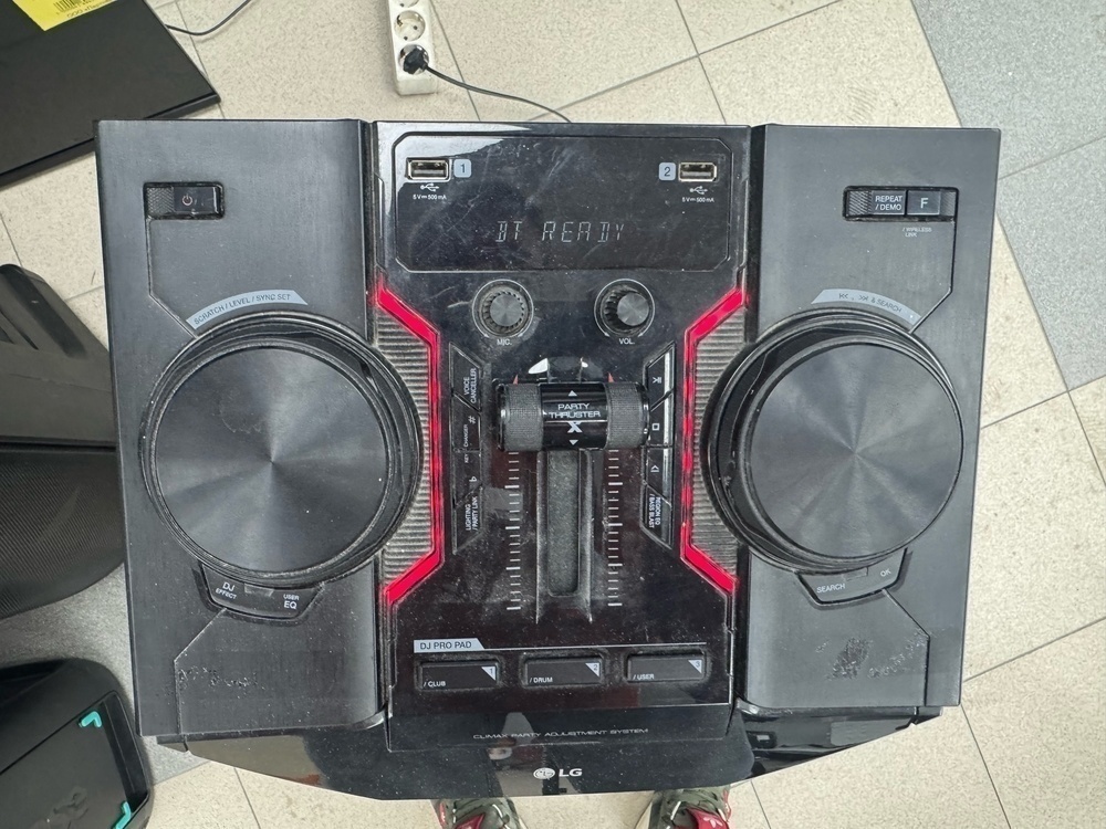 Музыкальный центр LG XBOOM OM6560