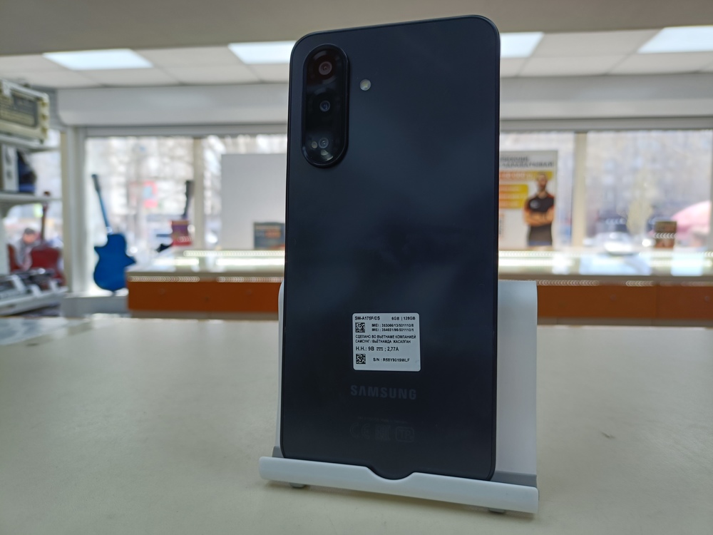 Смартфон Samsung Galaxy A17 6/128