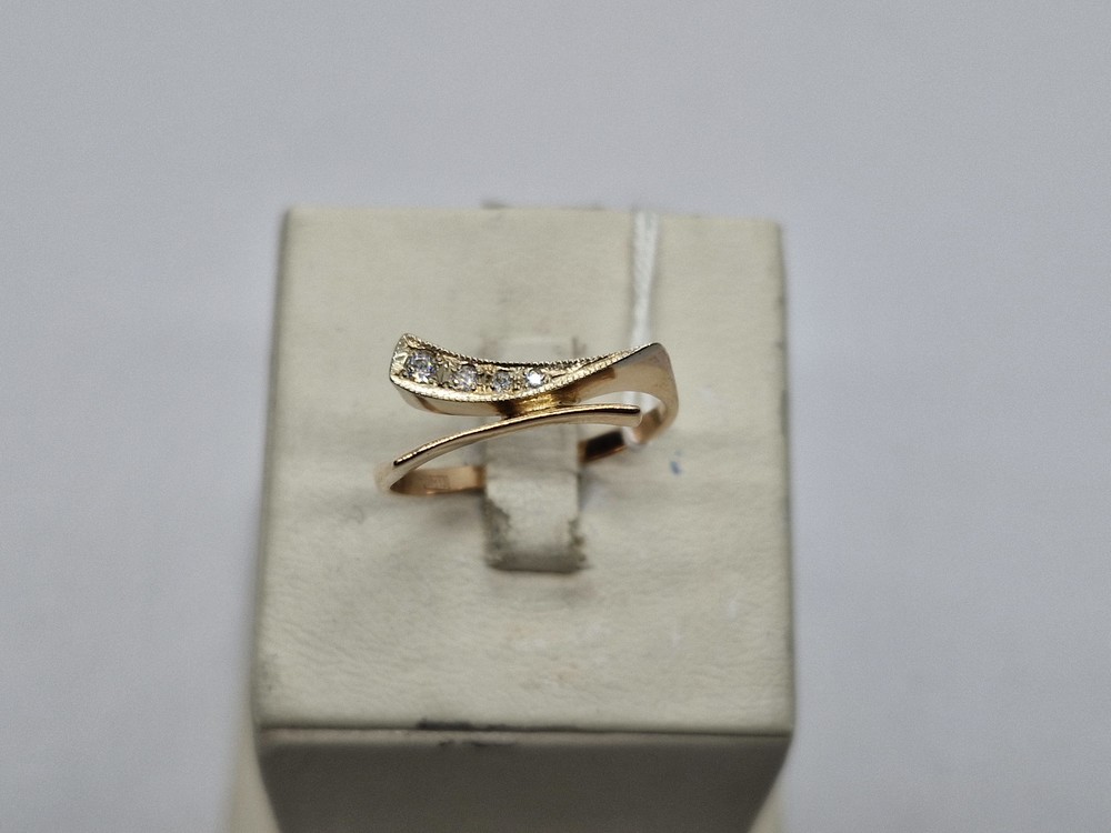 КОЛКМИ585 КОЛЬЦО С КАМНЯМИ (Au 585)