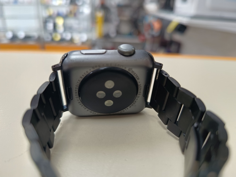 Смарт-часы Apple Watch Series 3 42 мм