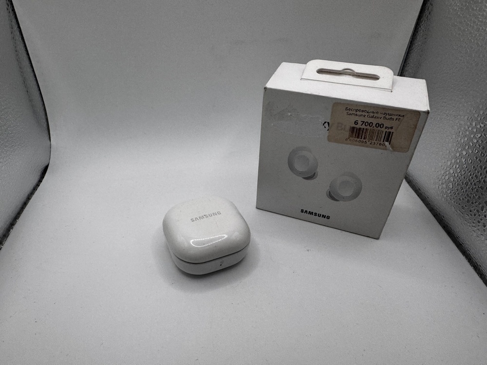 Наушники беспроводные Samsung BUDS FE