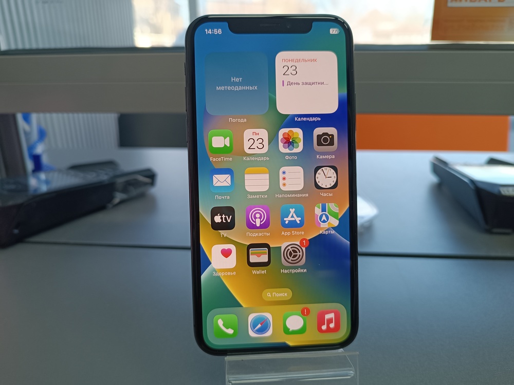 Смартфон Apple iPhone X 64Gb