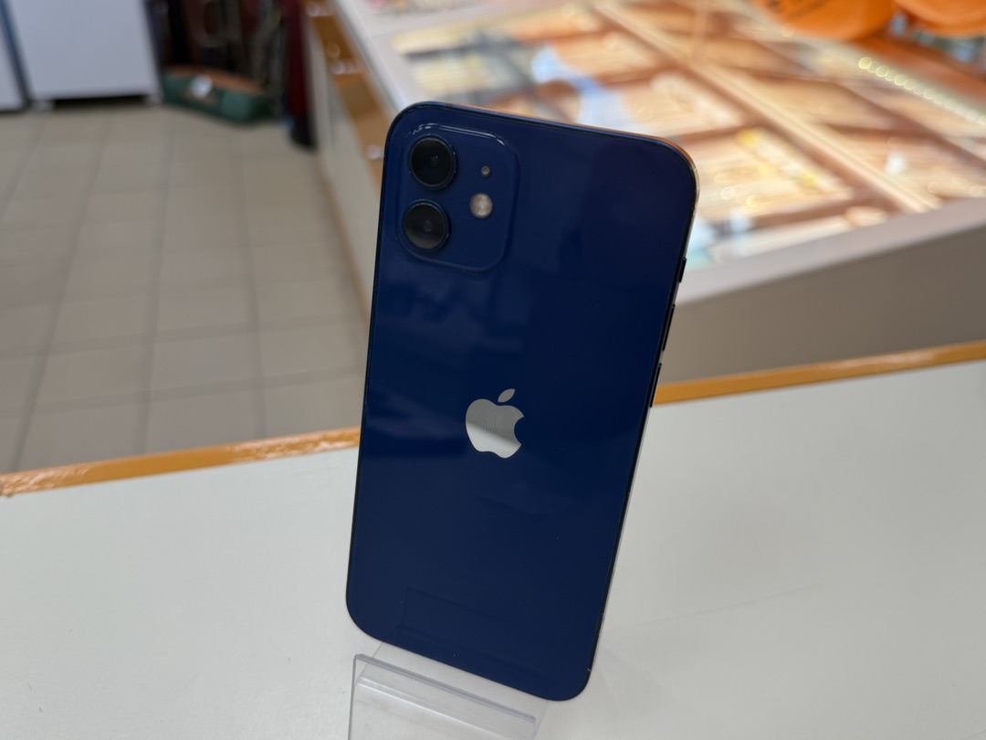 Смартфон Apple iPhone 12 64Gb