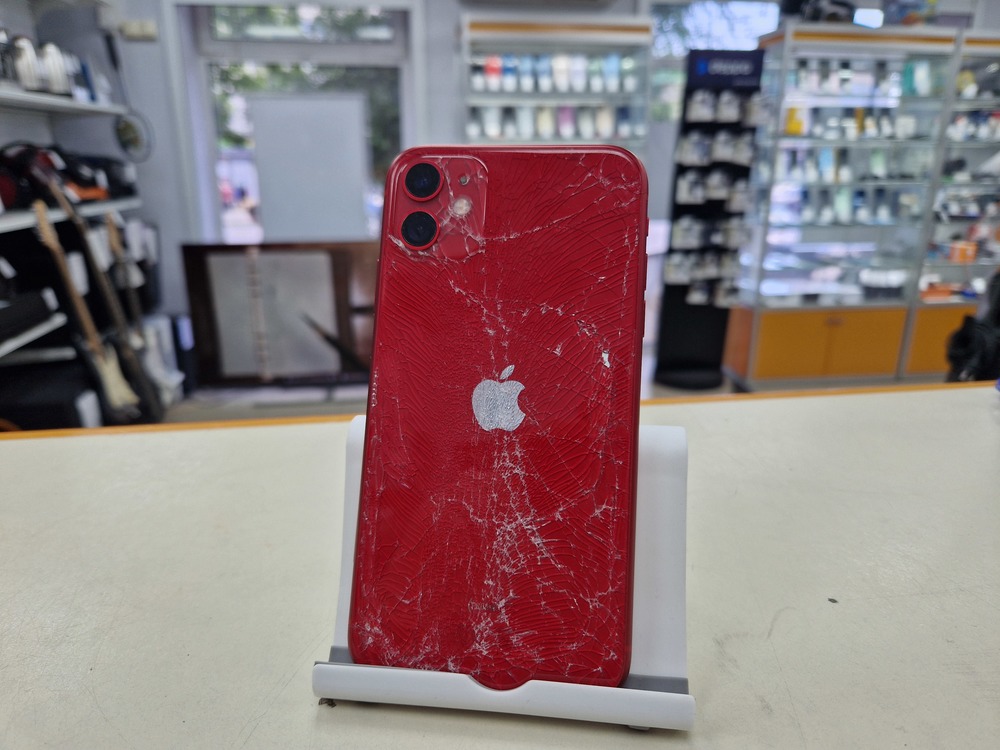 Смартфон Apple iPhone 11 64Gb