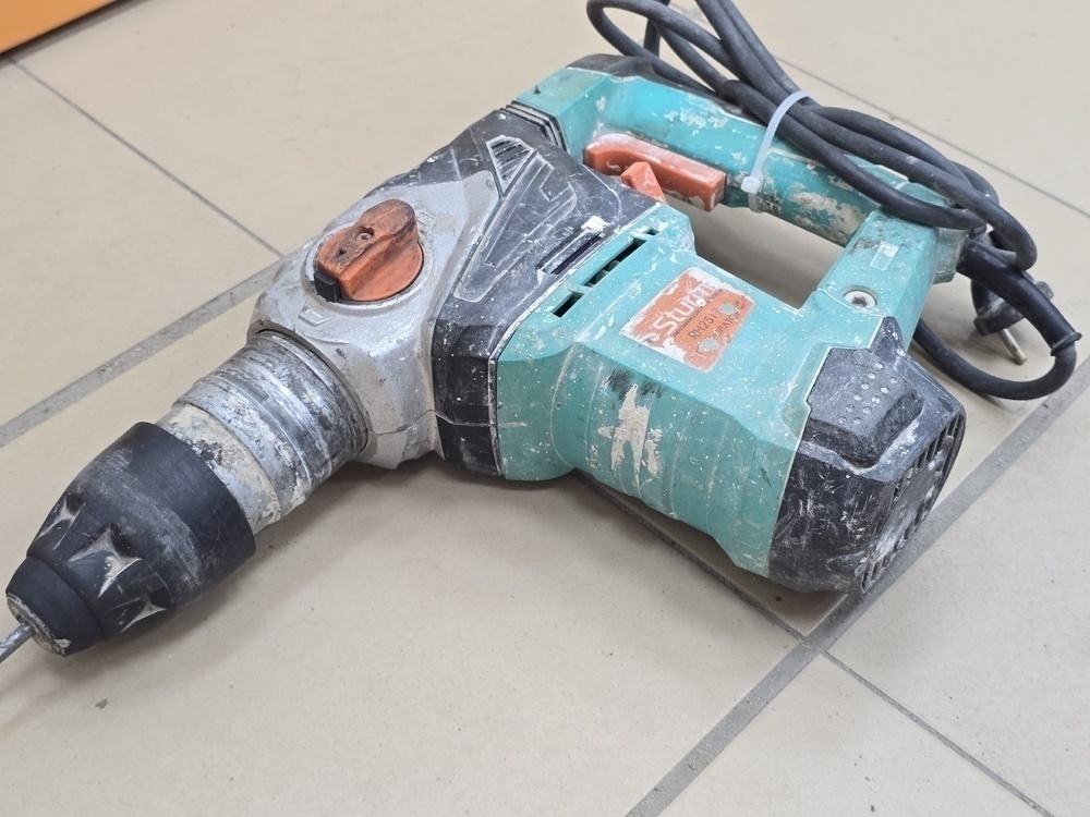 Перфоратор Sturm RH-2517