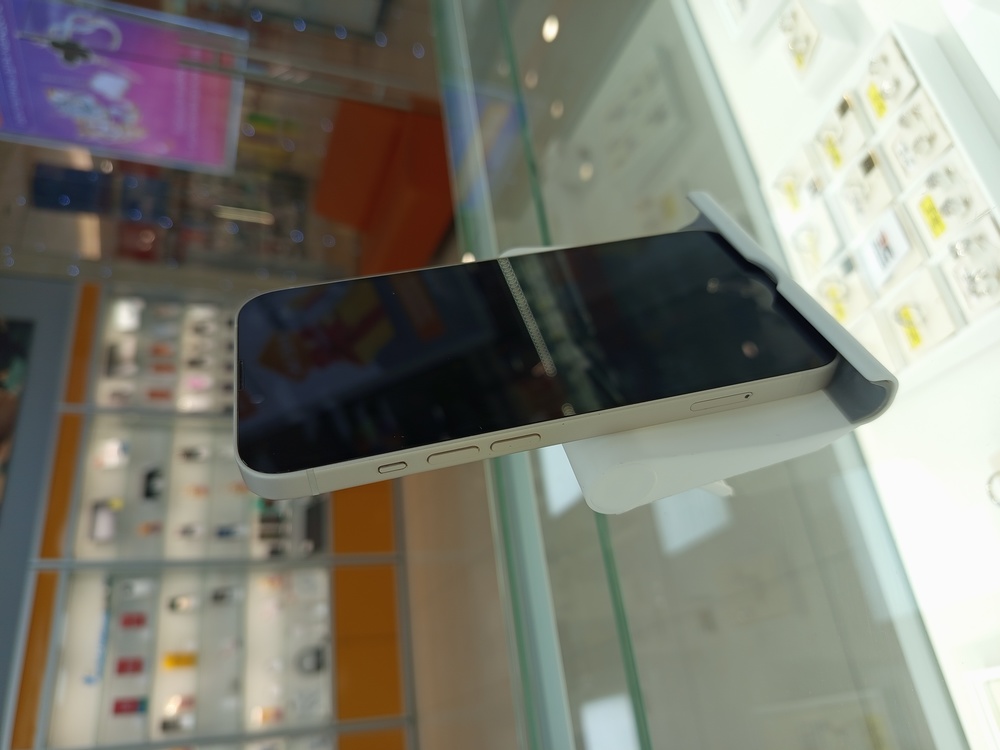 Смартфон Apple Iphone 14 128Gb