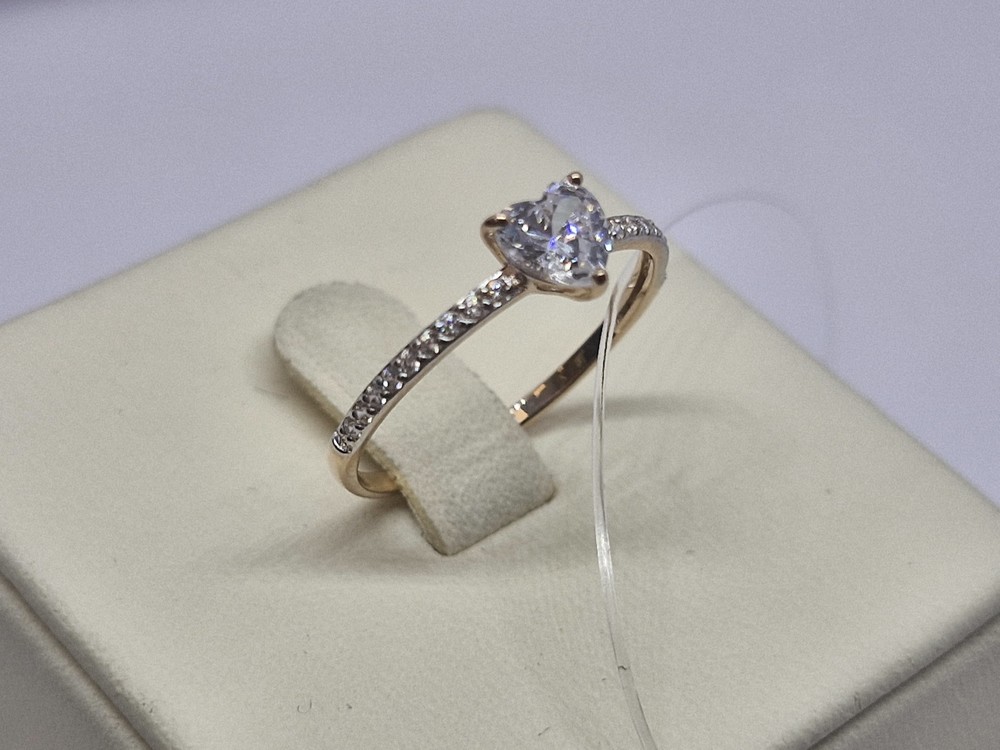 КОЛЬЦО С КАМНЯМИ (Au 585)