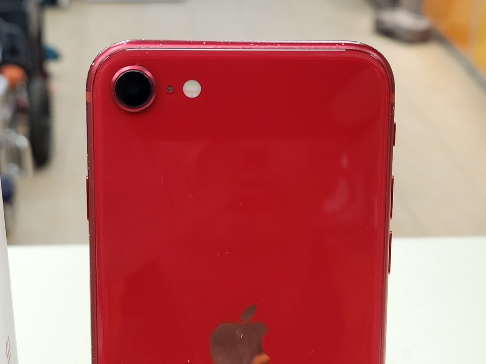 Смартфон Apple iPhone SE 2020 64Gb