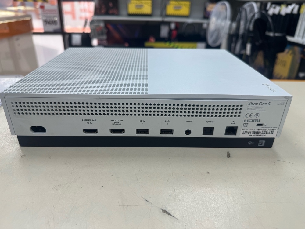 Игровая приставка Xbox One S 500Gb