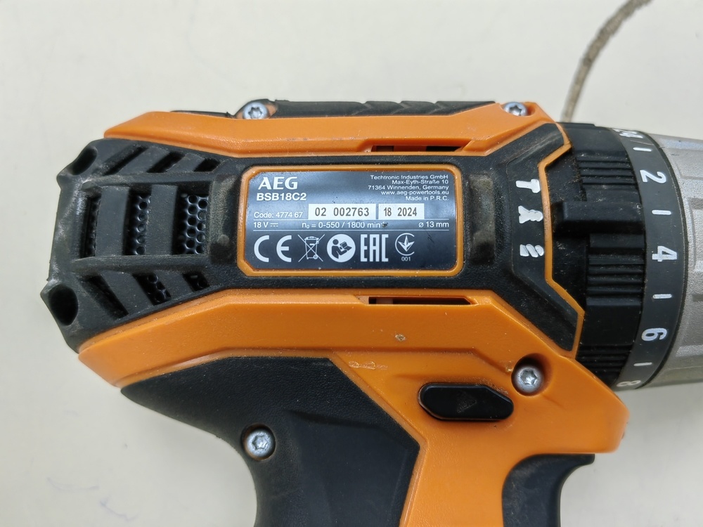 Шуруповерт AEG BSB18C2
