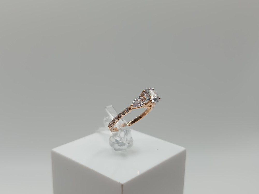 КОЛКМИ585 КОЛЬЦО С КАМНЯМИ (Au 585)