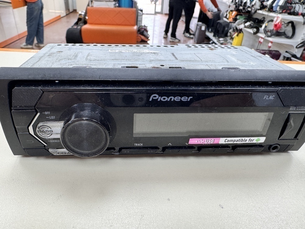 Автомагнитола Pioneer MVH-S120UBW