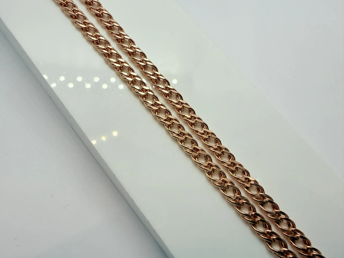 ЦЕПЬ ПУСТОТЕЛАЯ Ромб двойной (Au 585)