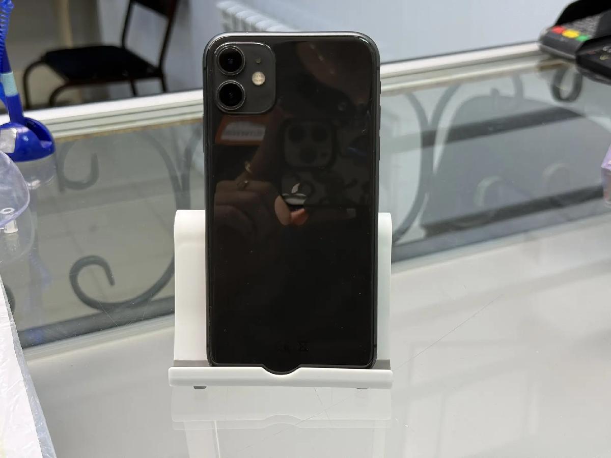 Смартфон Apple iPhone 11 128Gb